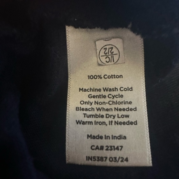 Elegant Navy Dress with Lace Sleeves - Picture 5 of 6